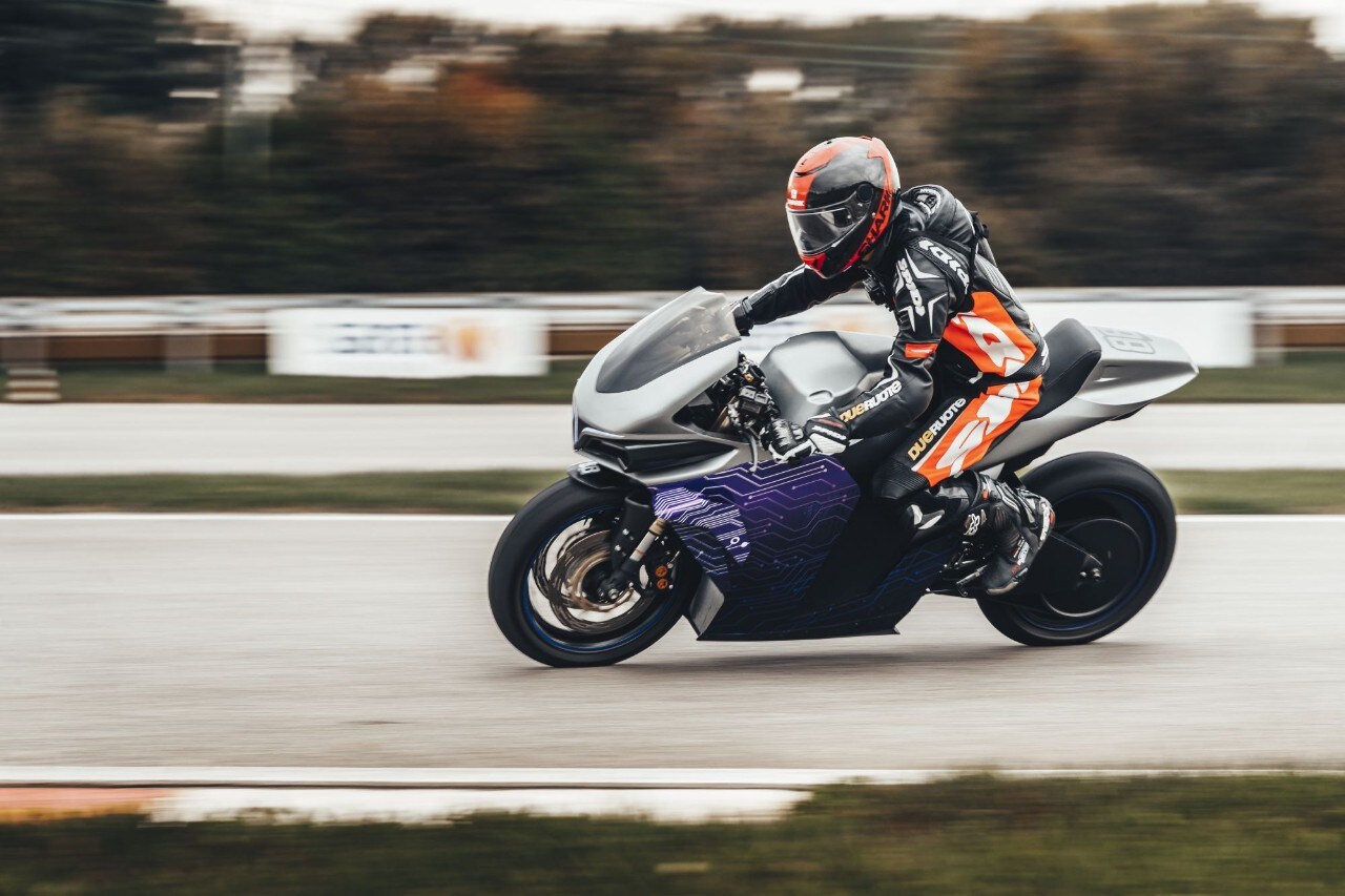 2electron Emula - superbike elettrica 7
